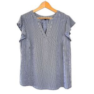 Adrianna Papell Blue White Striped Sleeveless Blouse size 1X Flutter Sleeve